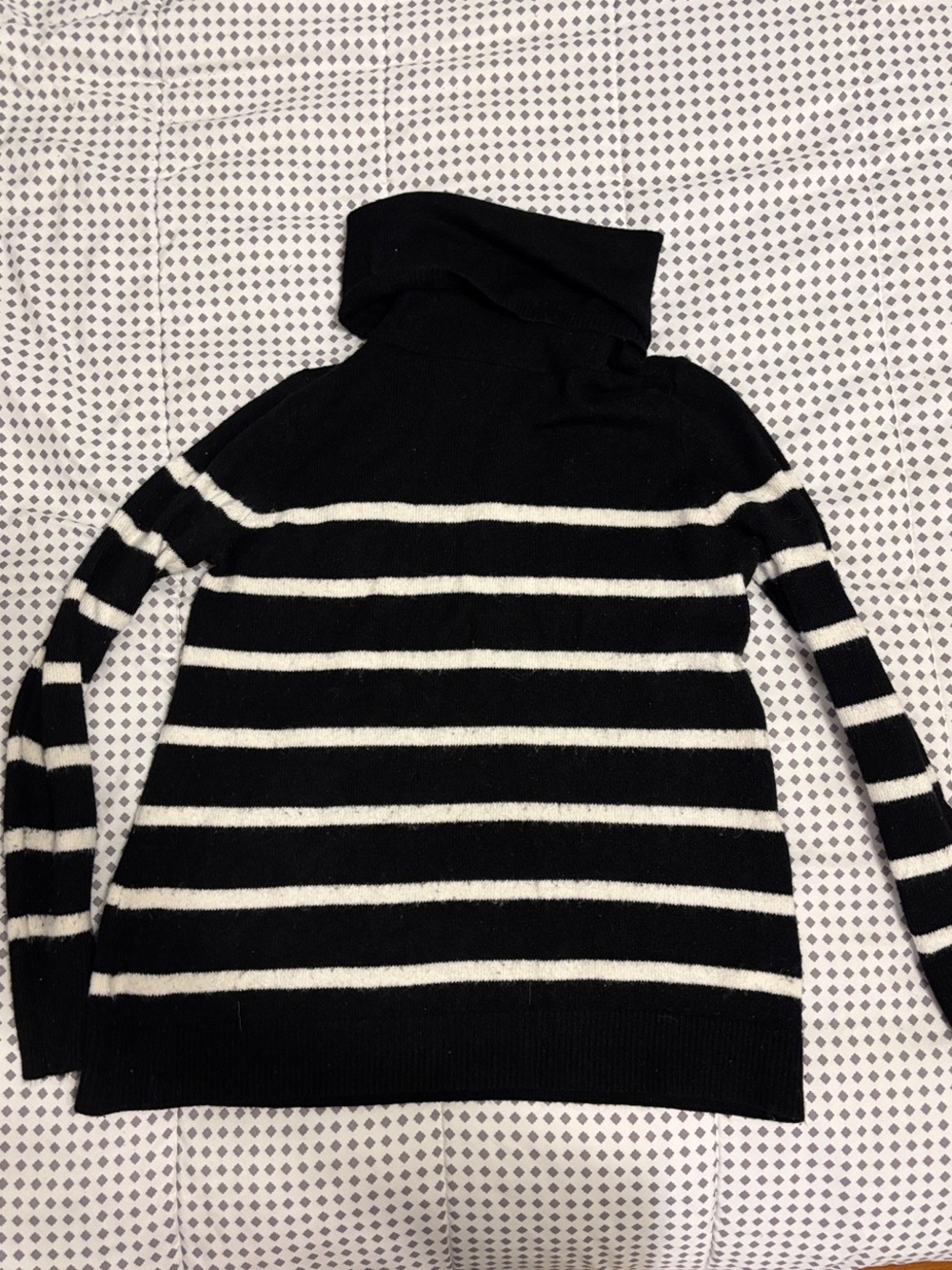 Old navy Black and White Striped Turtleneck Sweater